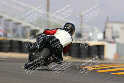 media/Oct-08-2022-SoCal Trackdays (Sat) [[1fc3beec89]]/Turn 16 (125pm)/